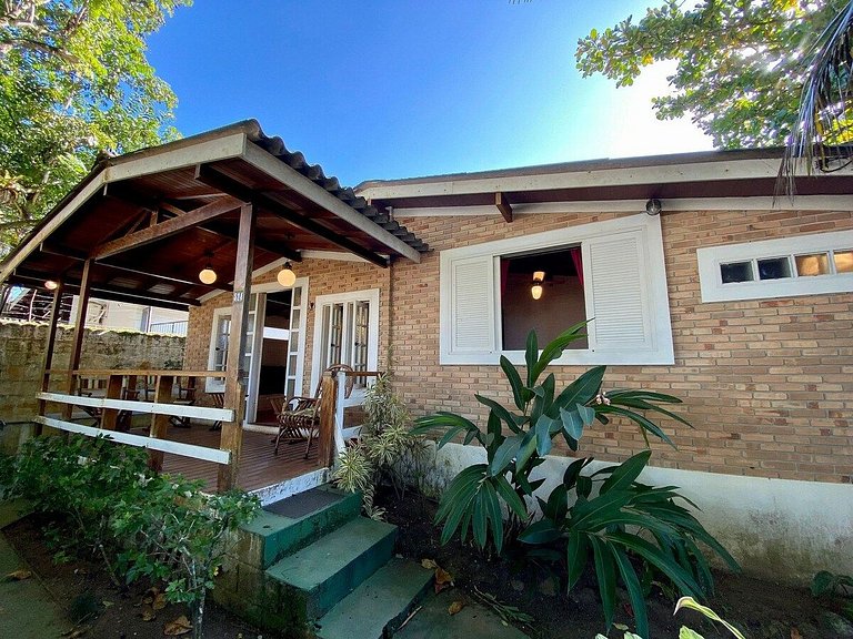 Casa aconchegante 5 pessoas Rua Frente ao Mar
