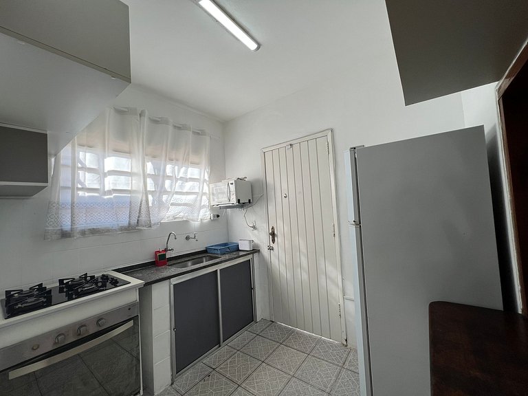 Confortável casa a beira mar c/ jardim pé na areia e área de
