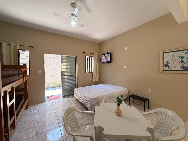 Estúdio 5 Pessoas a Poucos Passos do Mar